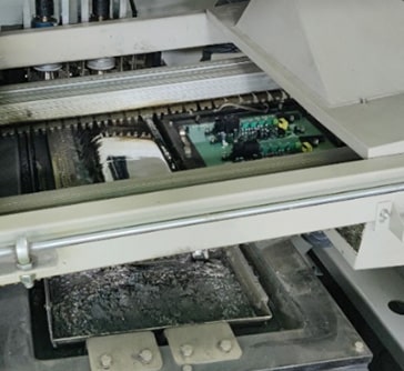 Surface Mount SMT PCB Assembly Service - PCBWay